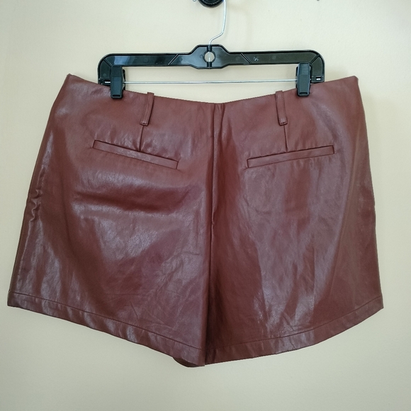 Anthropologie Twenty Six Hundred Brown Soft Faux Leather Cargo Skort XL Edgy - Picture 8 of 15